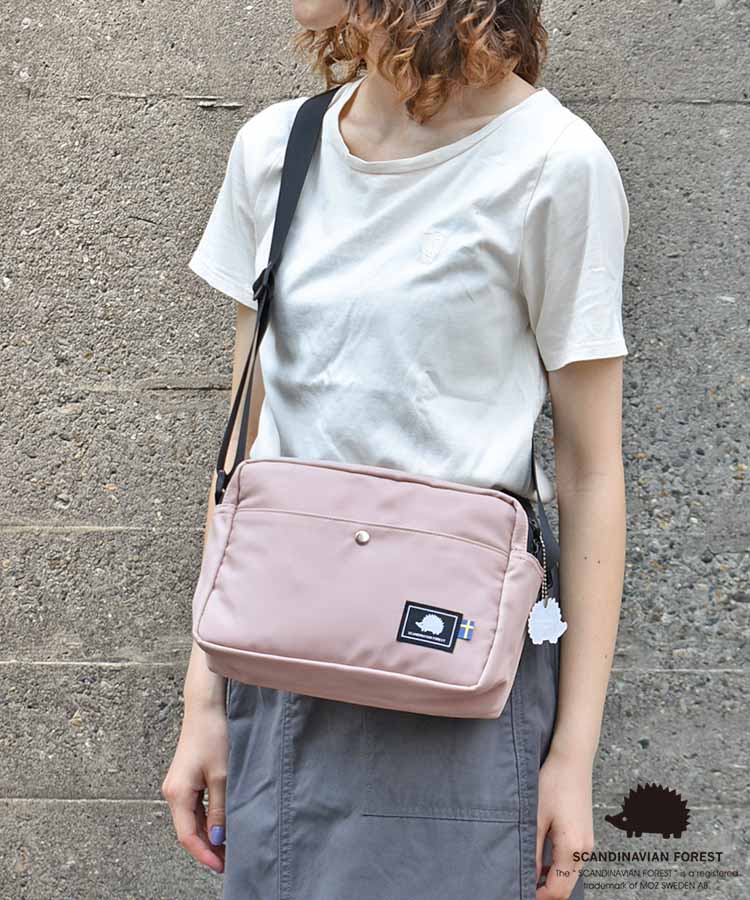 はっ水加工＞スカンジナビアンフォレストダブルファスナーショルダー