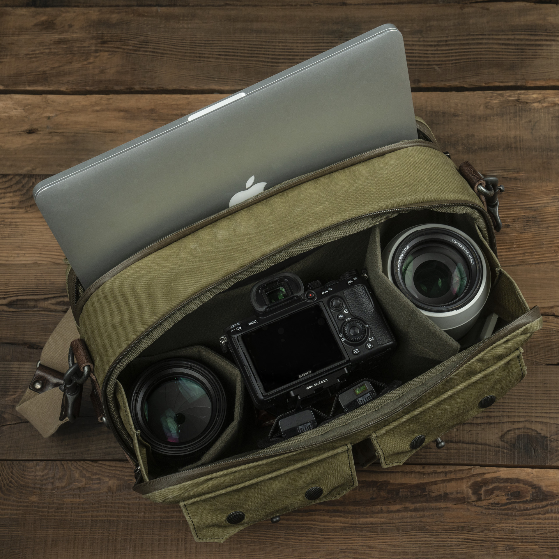 NEW CITY EXPLORER」 SCOUT 日常用 / カメラ用スリングバッグ 9L