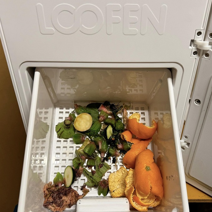 生ゴミ乾燥機「ルーフェン」でゴミ出しの回数が1/2に。使って感じた