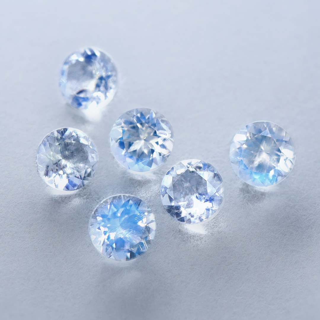 ビズー公式】ロイヤルブルームーンストーン×ダイヤモンド K18(18金