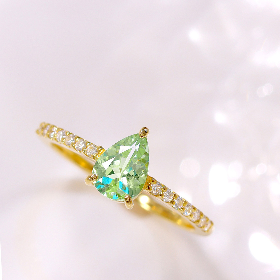 ビズー公式】ミントグリーンガーネット×ダイヤモンド K18(18金)/PT