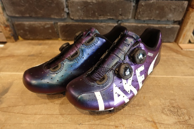 最高のフィット感！本革ビンディングシューズのLAKE(レイク）取り扱い