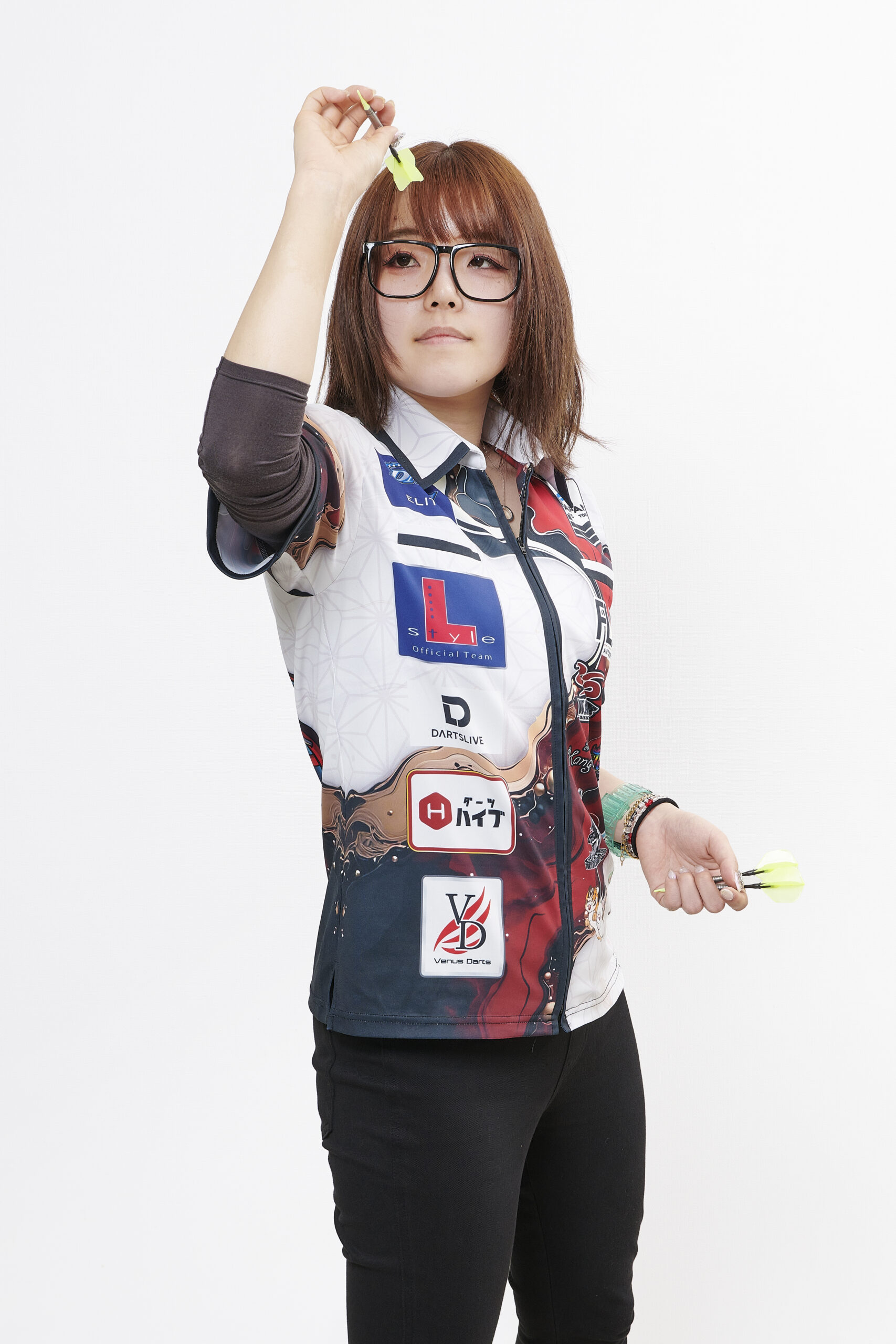 鈴木 優美(Yumi Suzuki) – 日本初の国産ダーツブランドDMC JAPAN