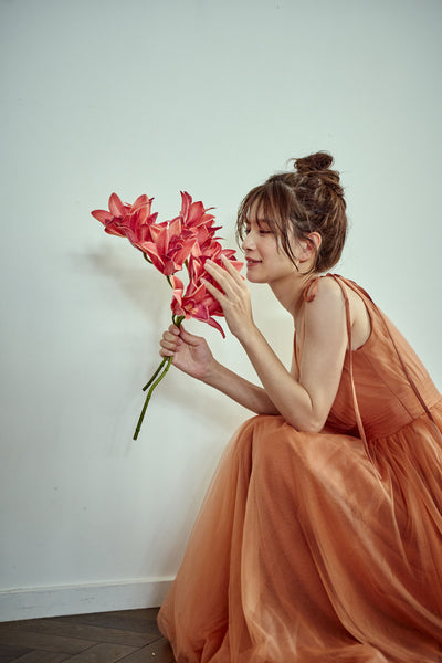 リボンショルダー Vネック テラコッタ チュールドレス（W271TE）