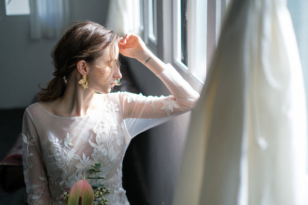 刺繍レース ロングスリーブ バックV ソフトマーメイドドレス（W249）