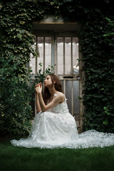 フラワーレース Vネック ノースリーブドレス（W262SI）