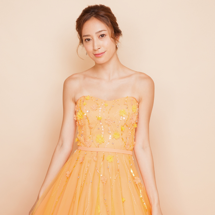 ビタミンカラーイエローチュールオレンジボリュームロングドレス