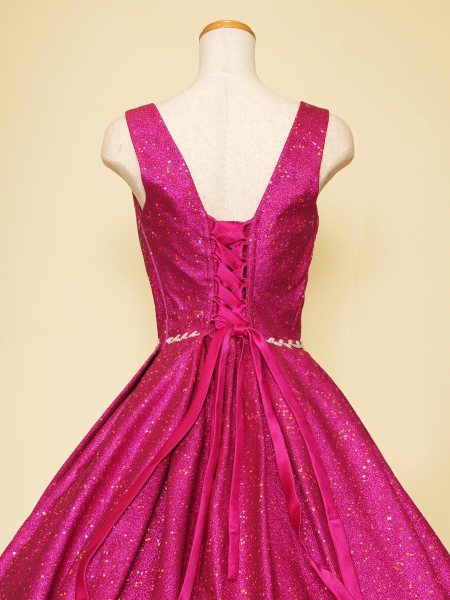 グリッターっぽいけどキラキラが落ちない！ビビットピンクが存在感を際