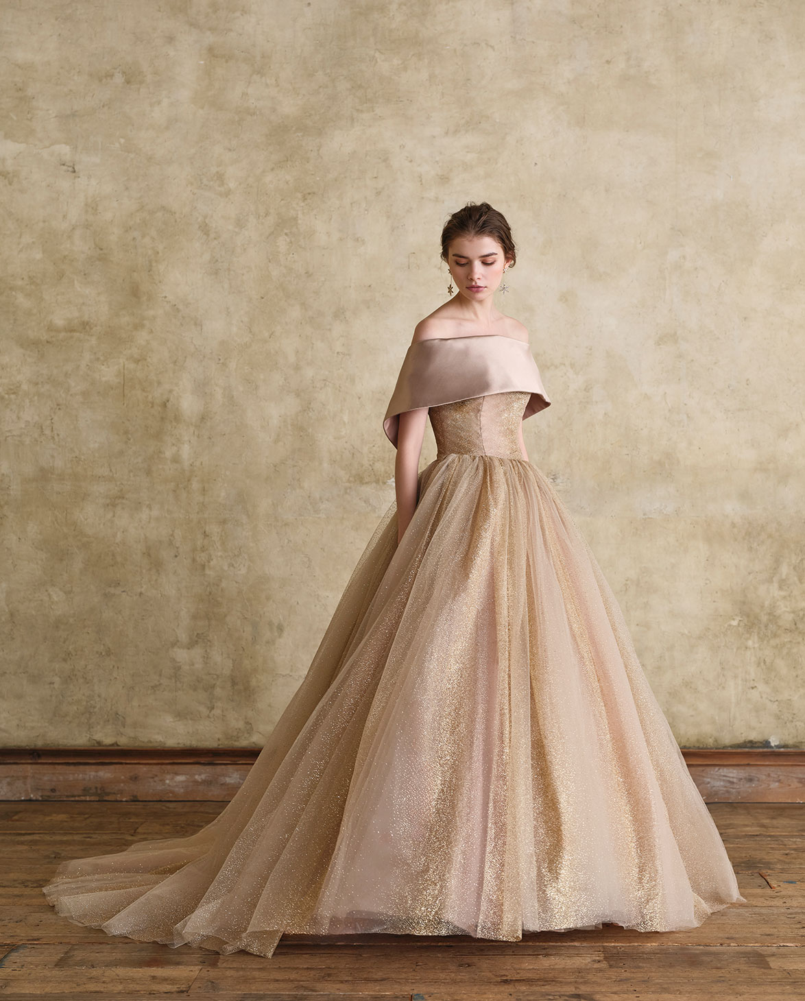 GOLD | カラードレス | ブライド | TAKAMI BRIDAL | ウエディング