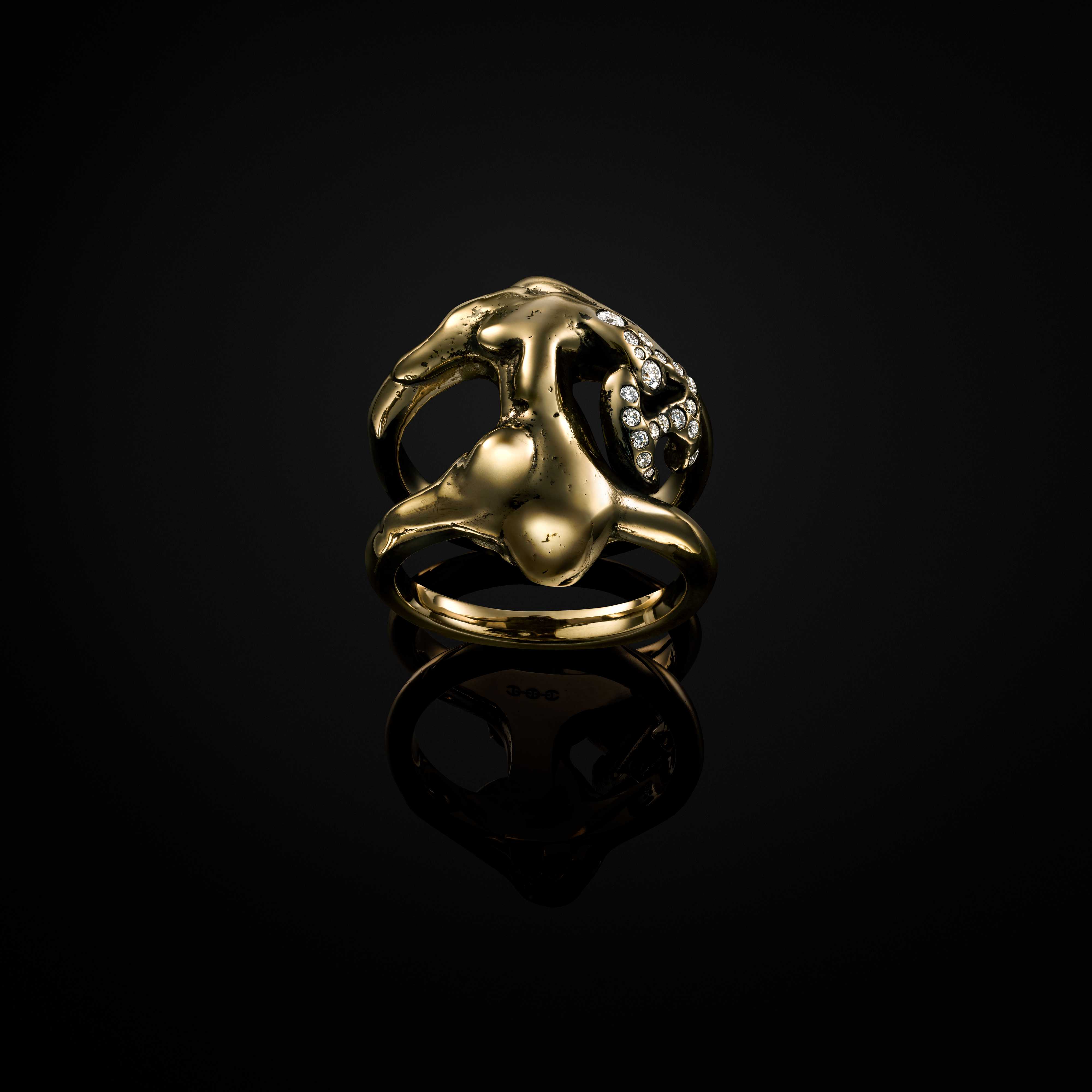 Sacred Collection | HOORSENBUHS(ホーセンブース)日本公式サイト