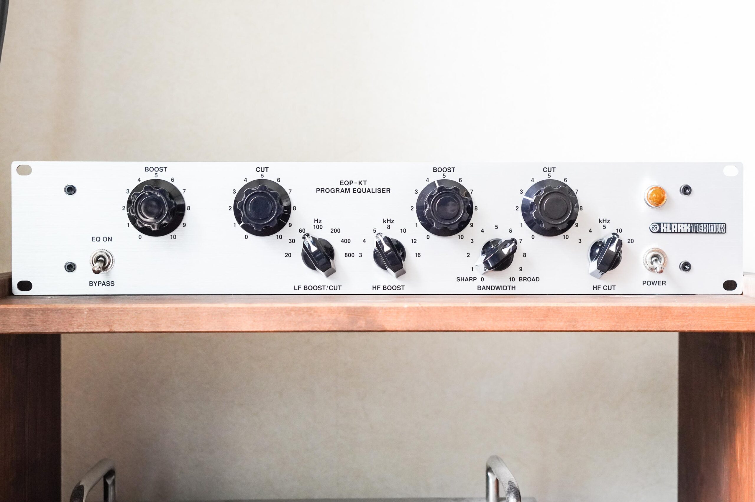 KLARK TEKNIK EQP-KTの使用レビュー！自然な効きが魅力のPultec型