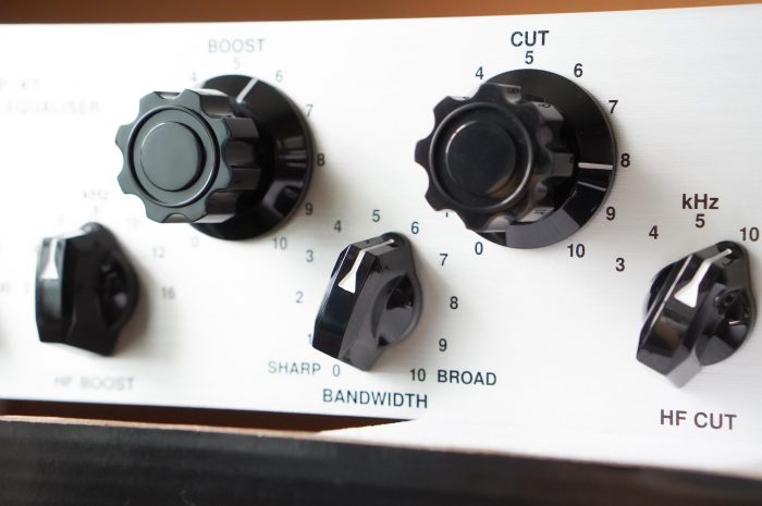 KLARK TEKNIK EQP-KTの使用レビュー！自然な効きが魅力のPultec型