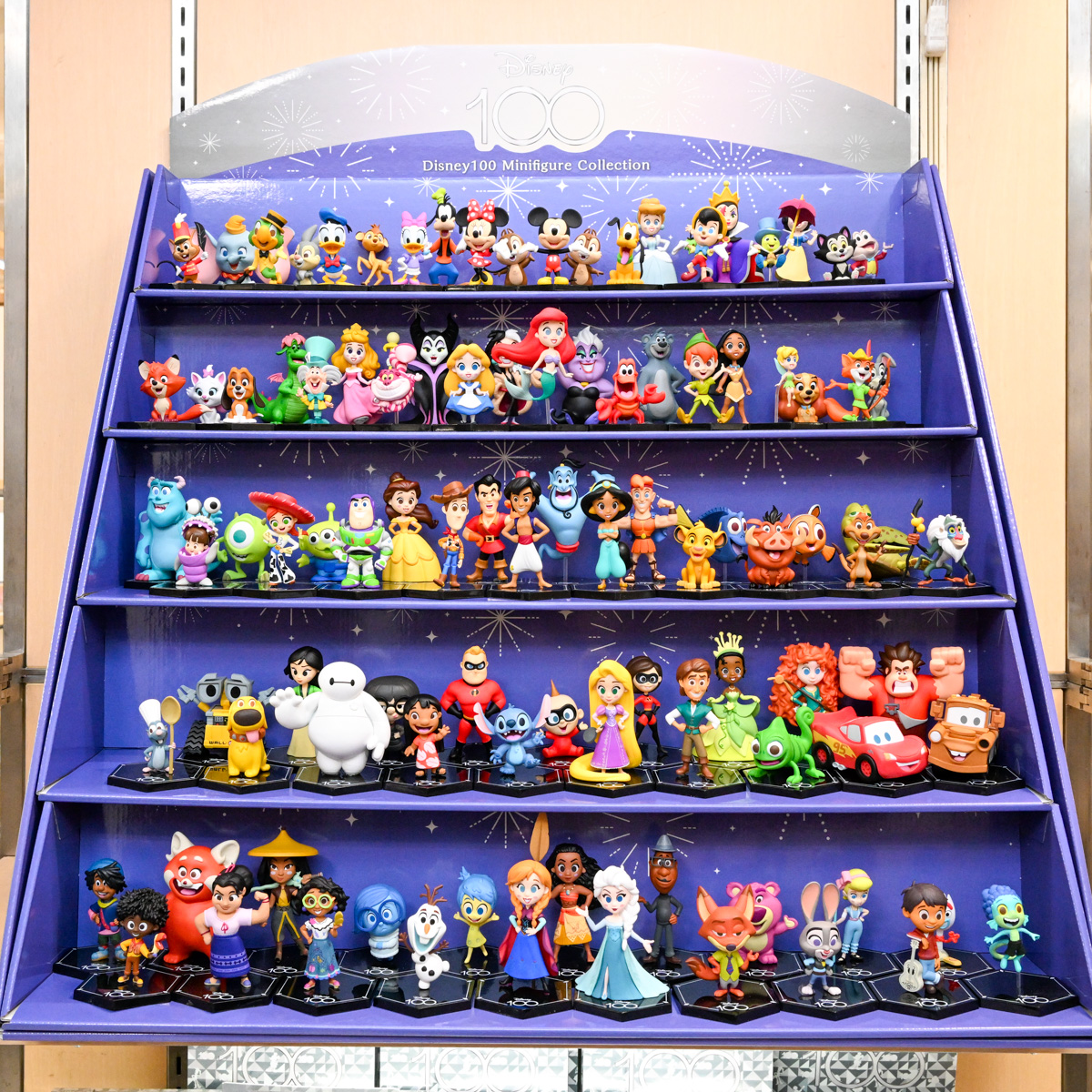 100周年限定イラストを使用したミニフィギュア全100体！eStream