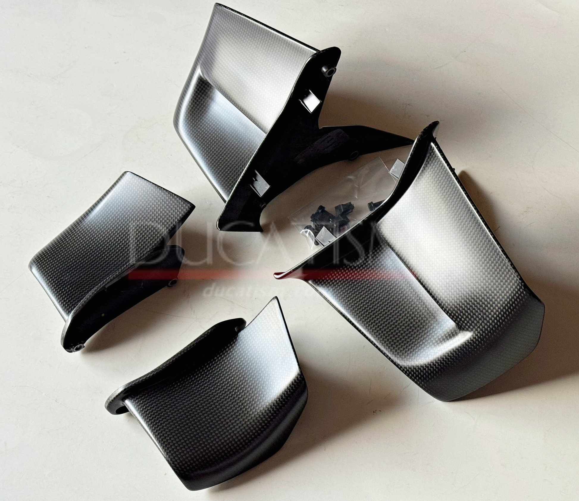 DUCATI 2025-2026 StreetFighterV4 カーボン製ウィングセット