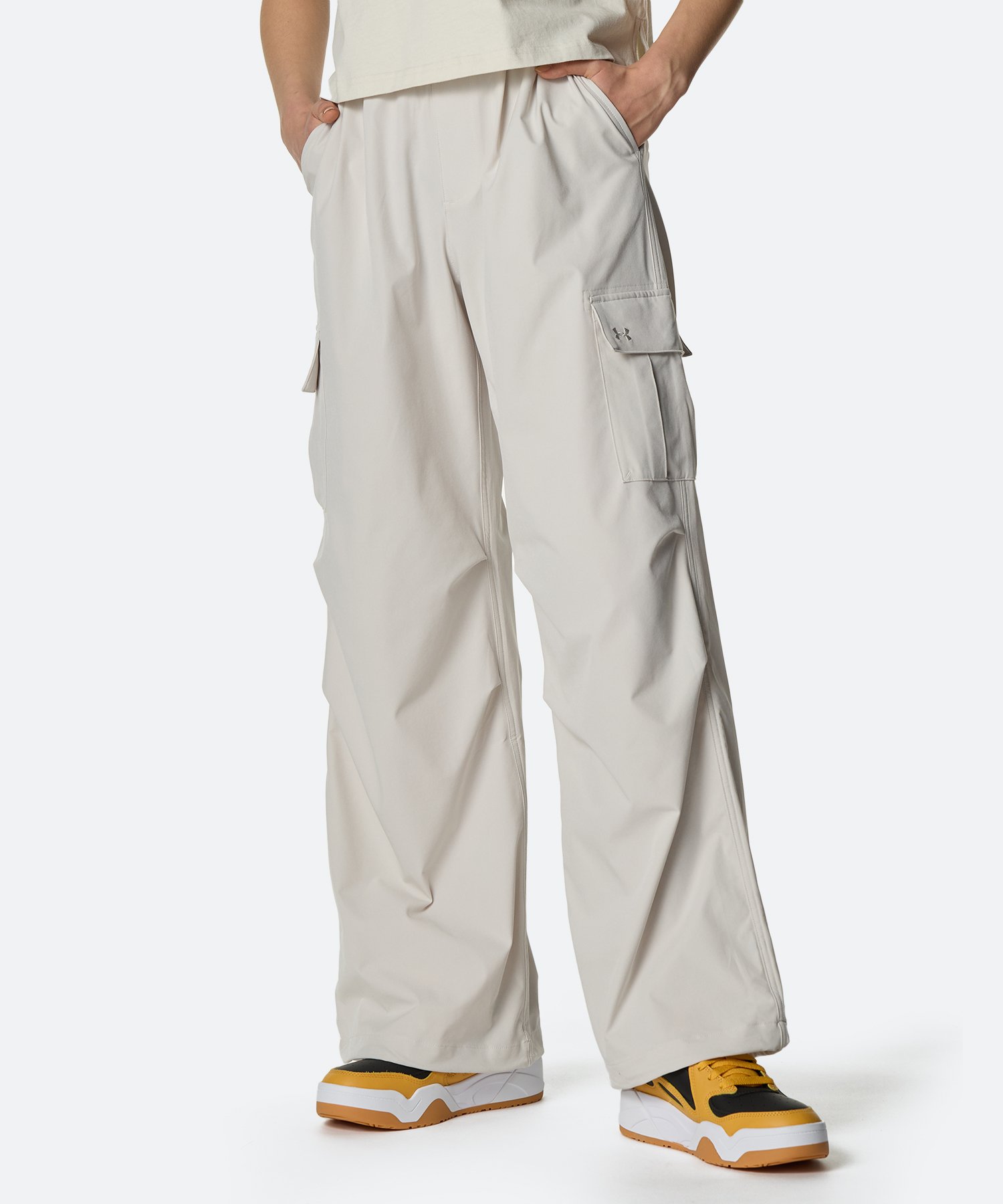 アンダーアーマー公式】 UA HER パラシュート パンツ（ライフスタイル