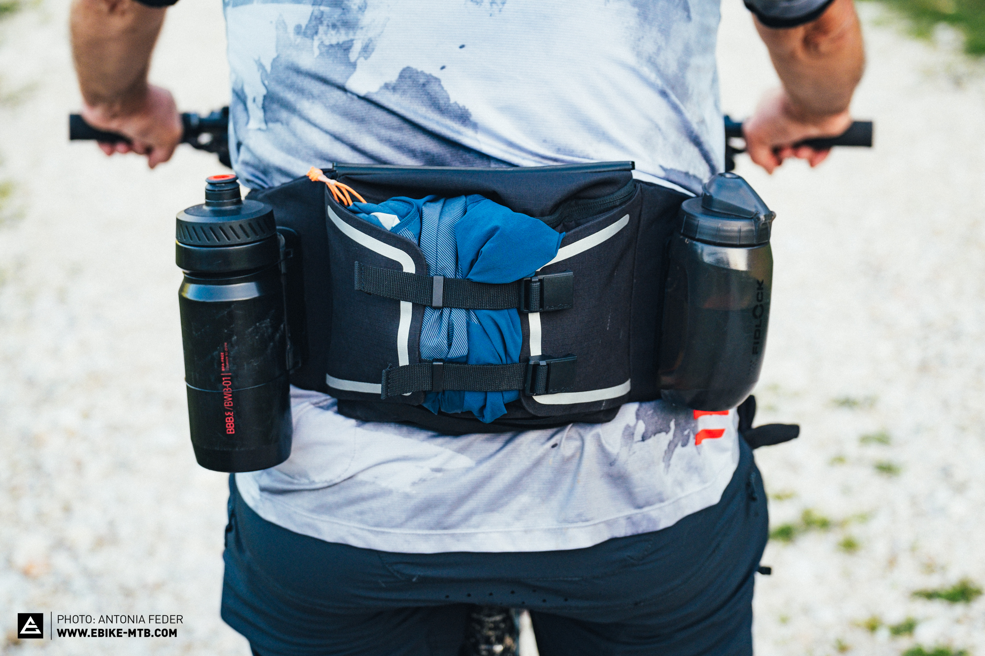 The Lab: FIDLOCK HIP BELT double in review – The hip bag for the