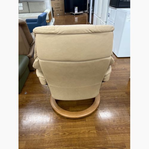 Ekornes (エコーネス) ストレスレスチェア ライトグレー オットマン付