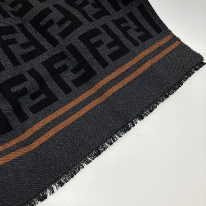 FENDI フェンディ ズッカ柄 ポンチョ TUサイズ FXX636 A3Q1 TU