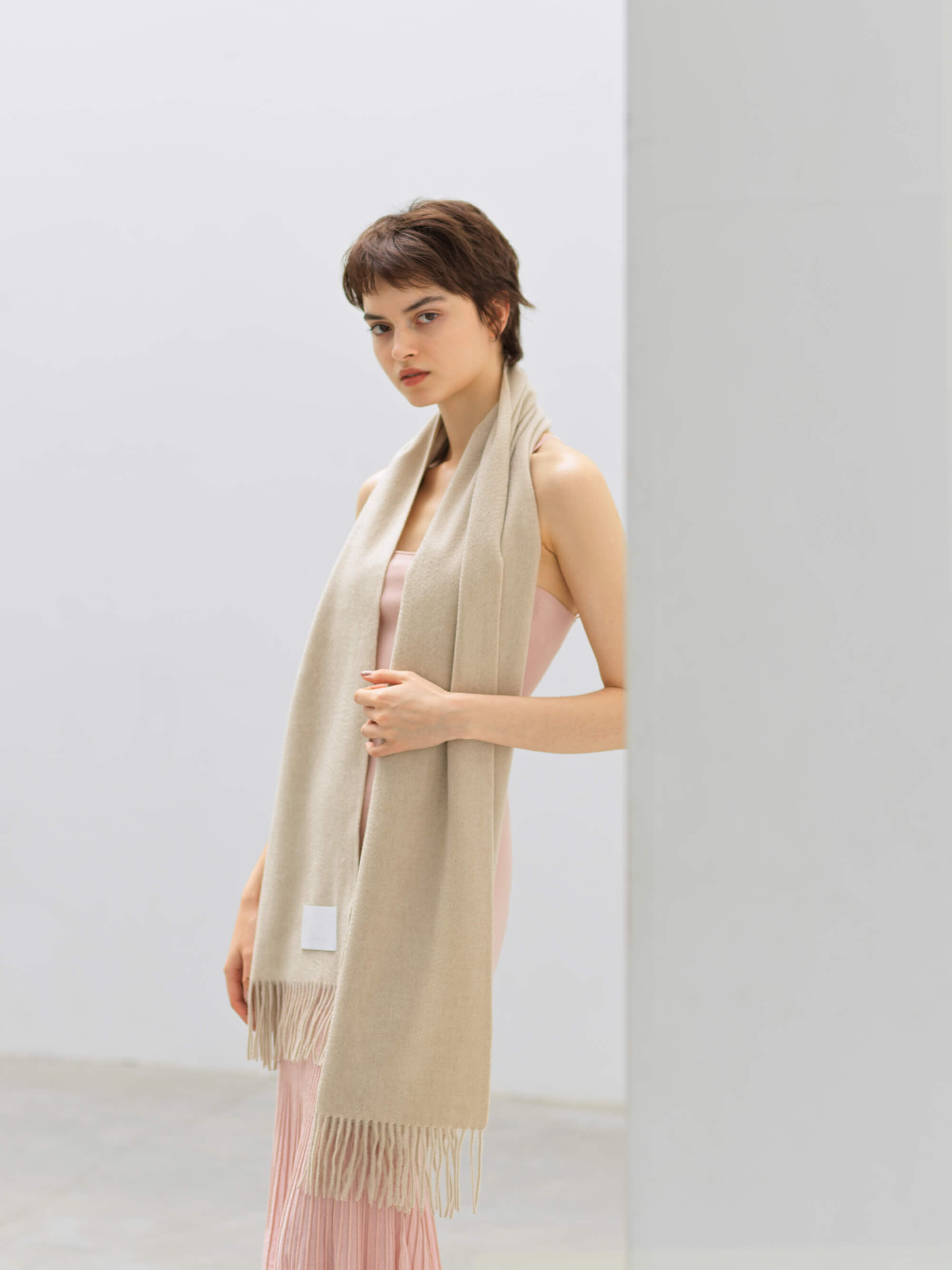 カシミヤスマフラー エクリュ | EDWARD BROWN(エドワードブラウン)公式