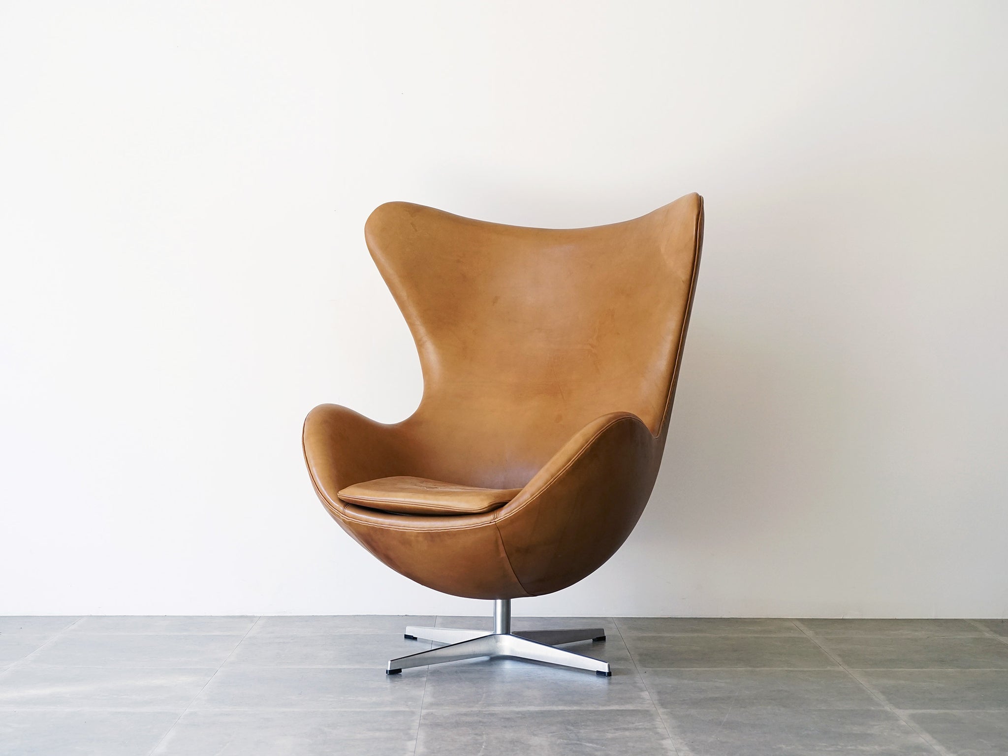 Arne Jacobsen（アルネ・ヤコブセン）エッグチェア Model3316