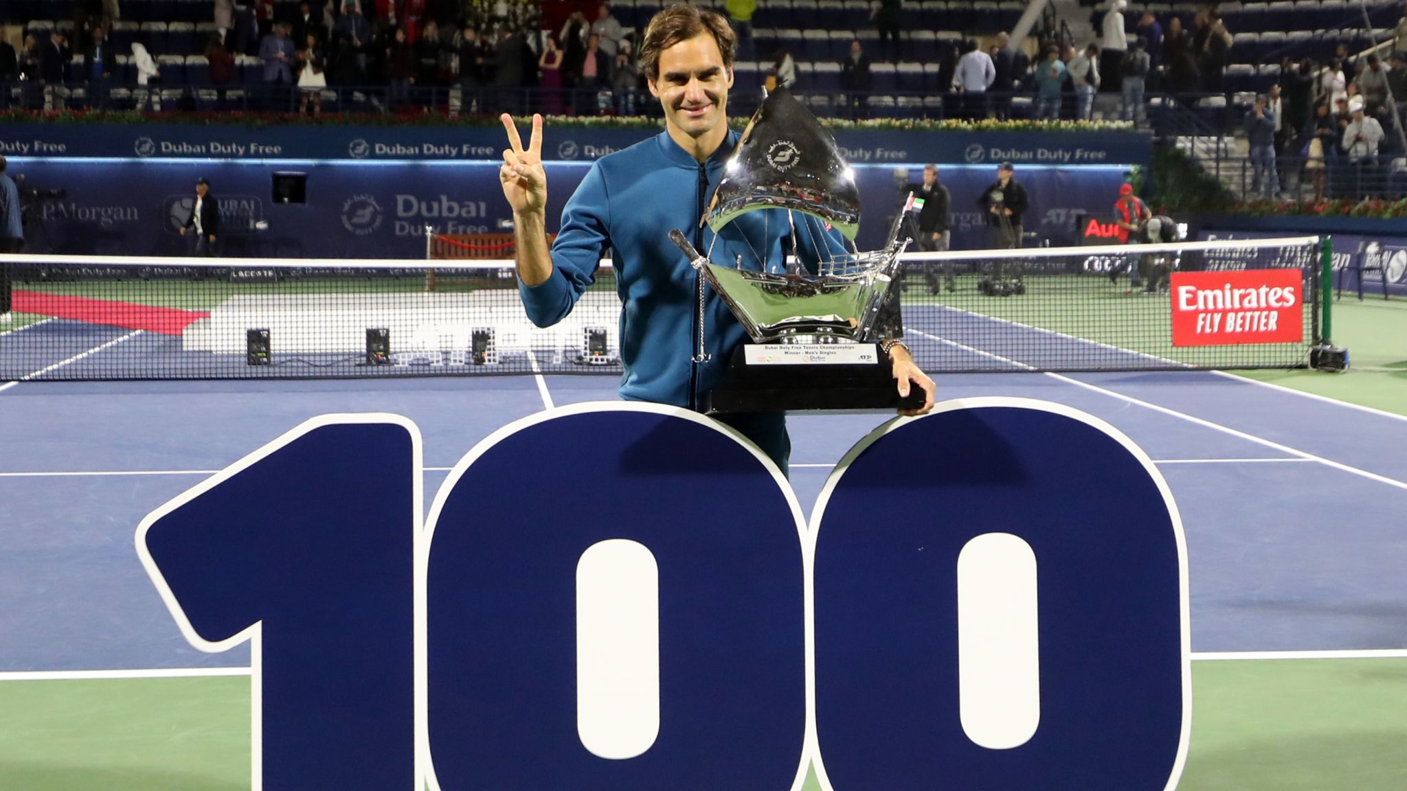 Roger Federer beats Stefanos Tsitsipas to win Dubai Duty Free