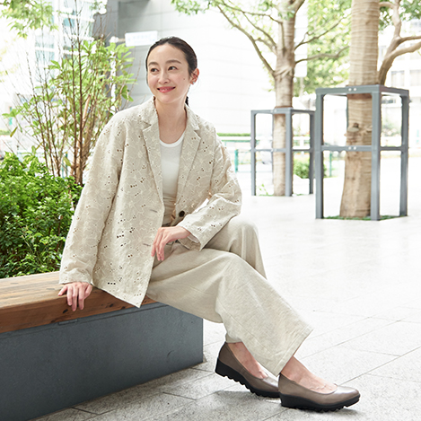 TEECHI/ティーチ｜颯爽と風にはためくシルエットが魅力の“「フラップ