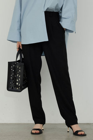 GALLARDAGALANTE(ガリャルダガランテ)｜ジャージーテーパードパンツ