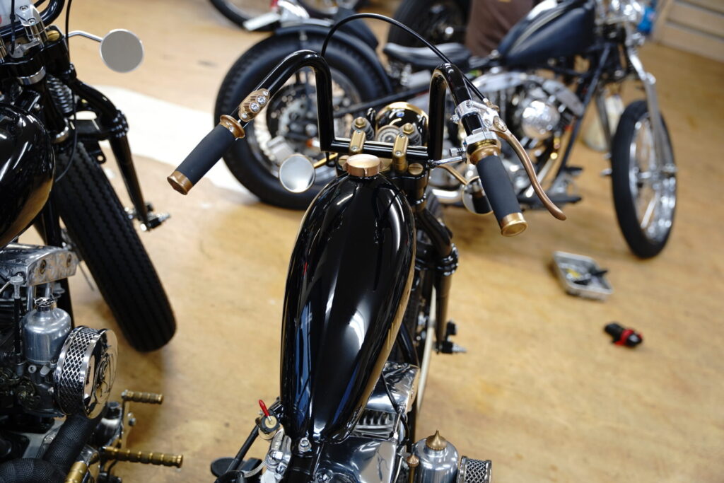 コヨーテタンクはスリムでチョッパーに良く似合う～♪ | (有)遠藤