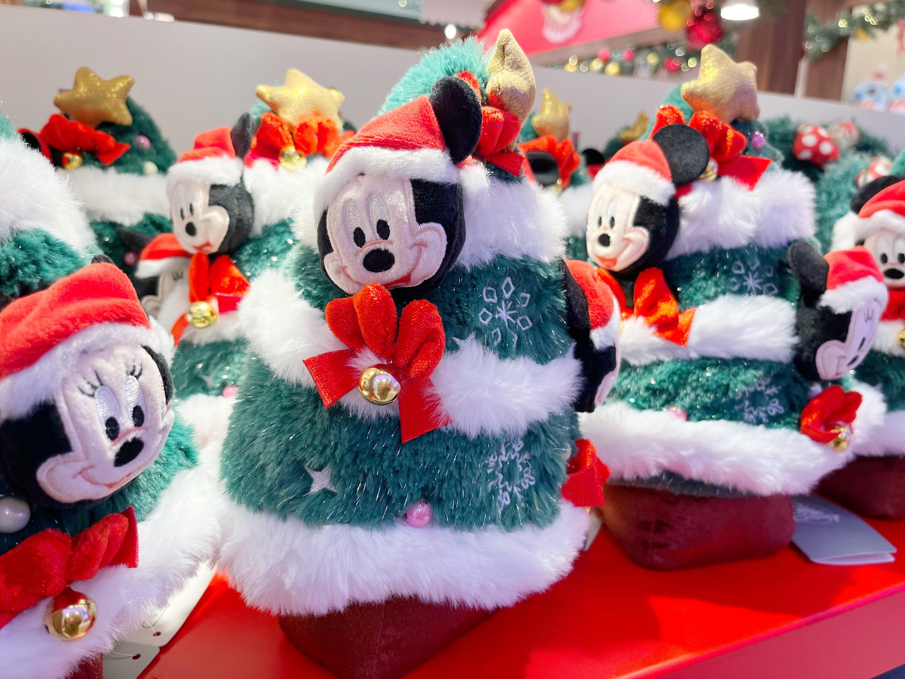 ディズニーストア】魔法のように部屋を彩るクリスマスの新コレクション