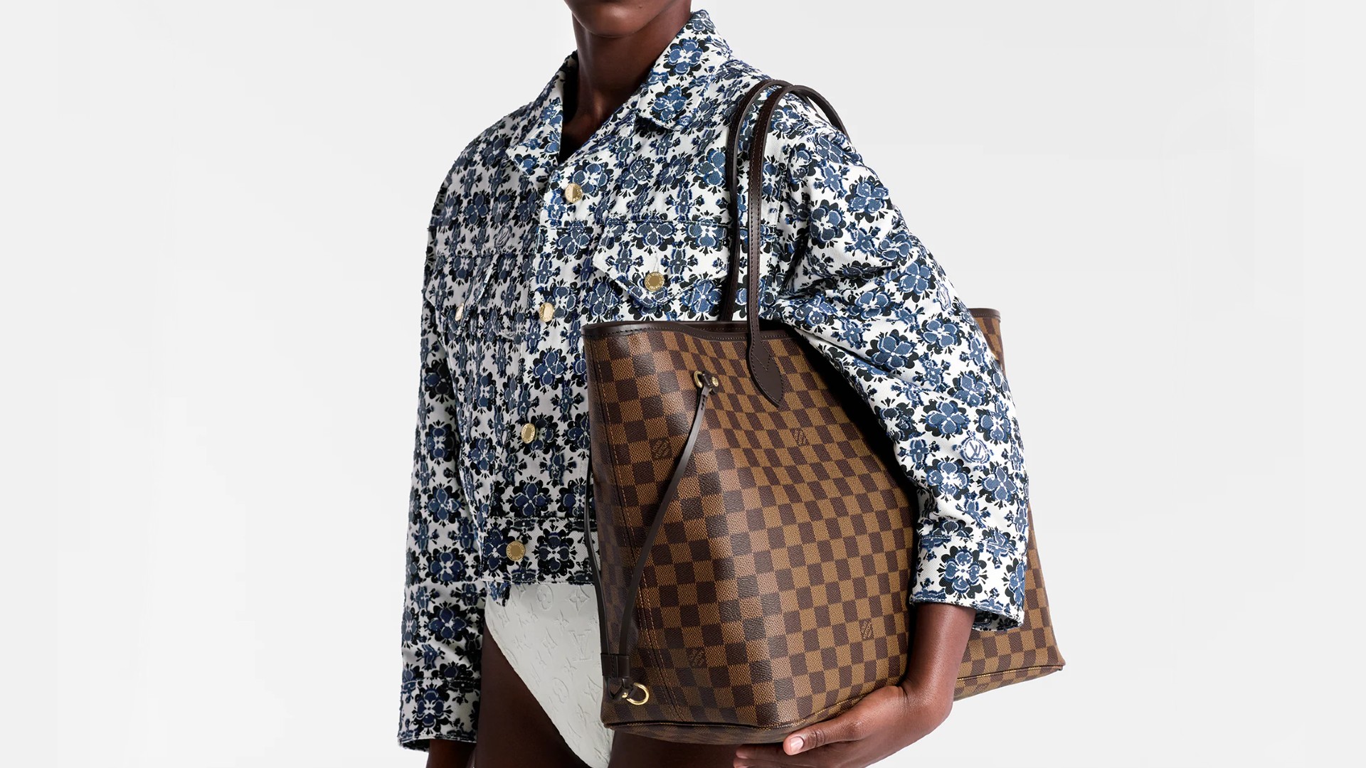 ルイヴィトンのネヴァーフルとは。今さら？といわれる理由や人気商品を