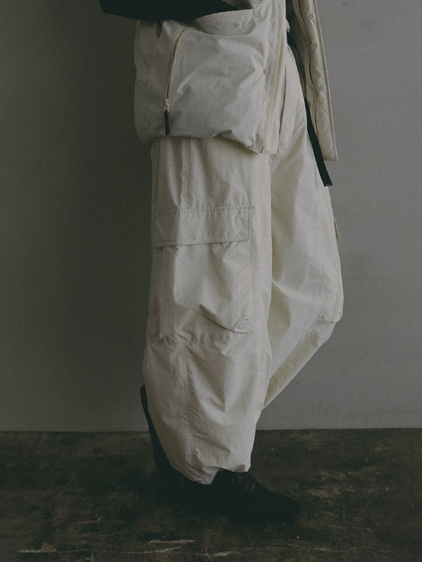 Marmot×ETRE TOKYO PERTEXパラシュートパンツ(S OFF WHITE): ボトムス