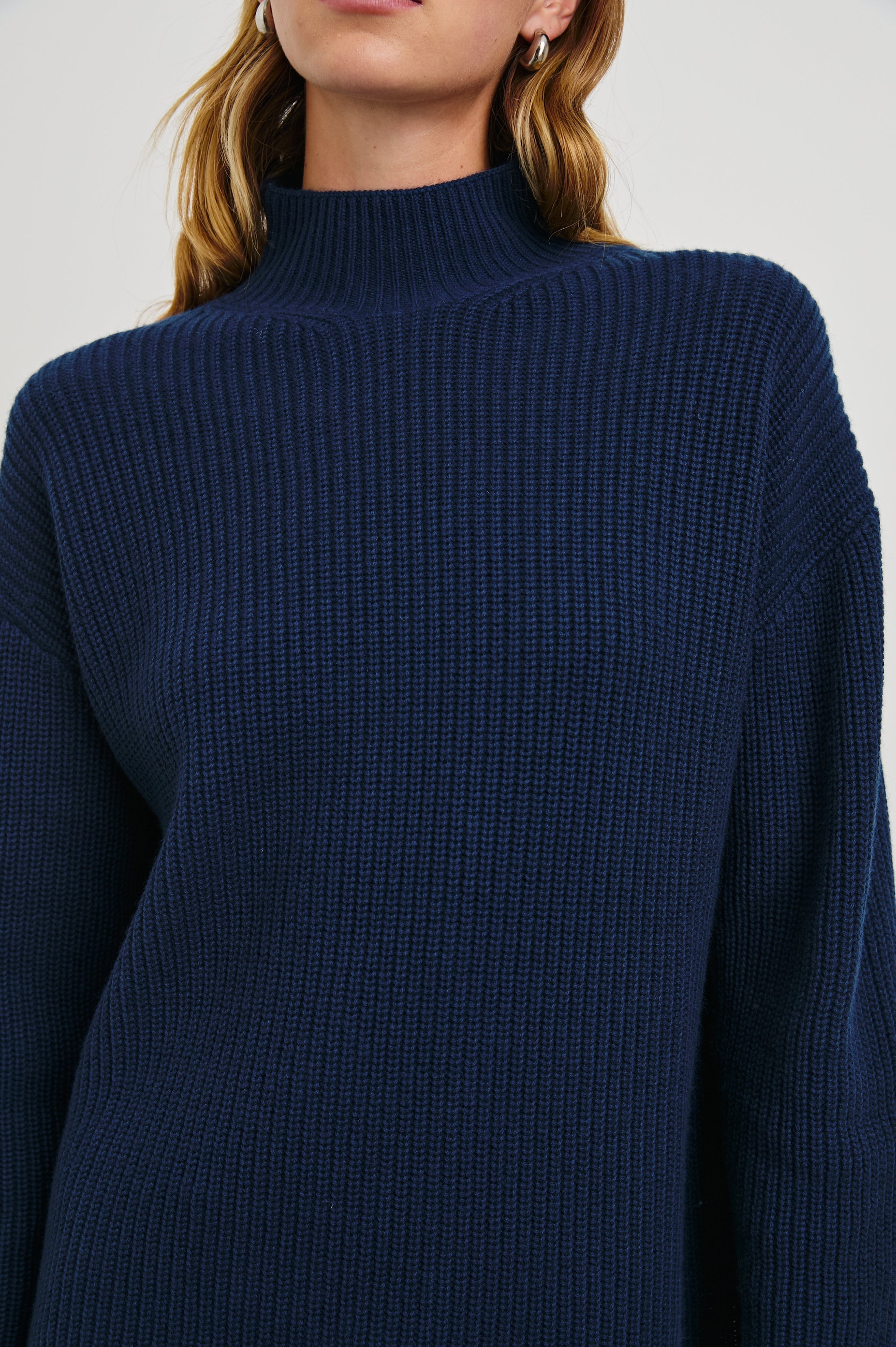 SANNA SWEATER - DARK SLATE – Rails EU