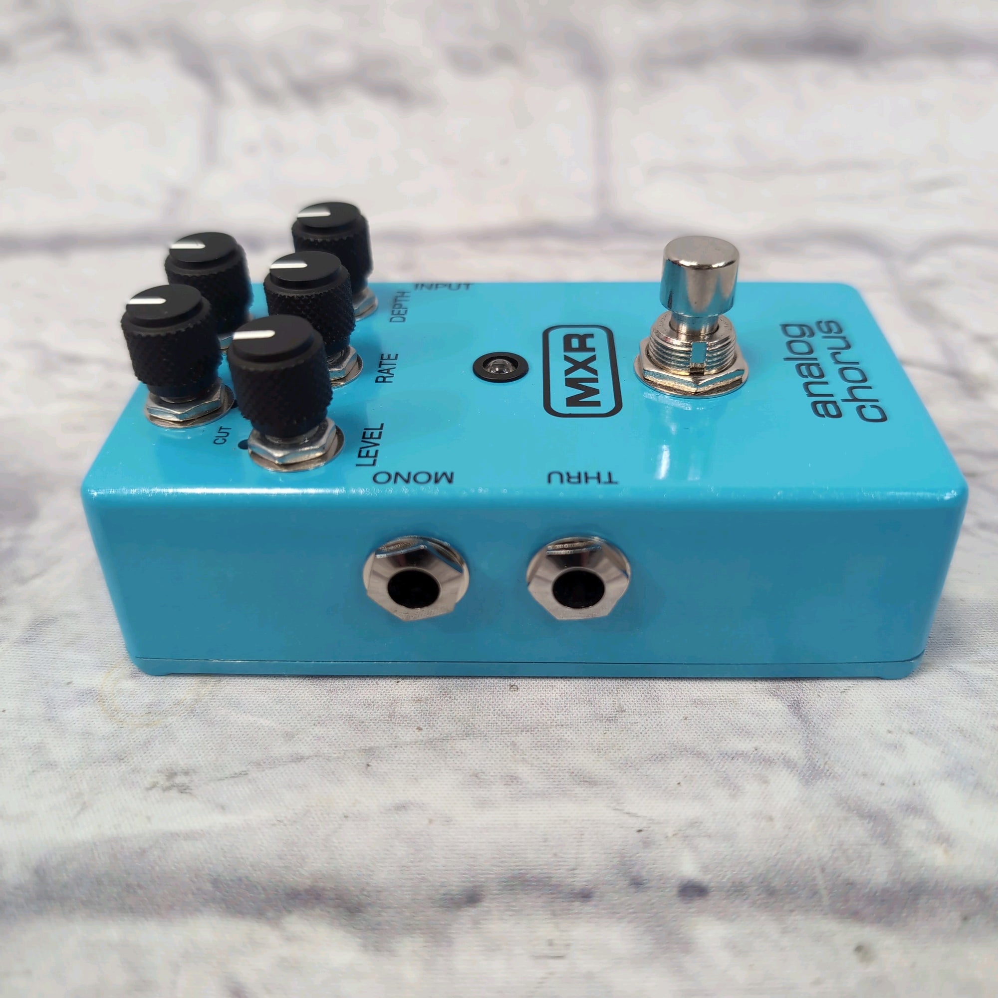 MXR Analog Chorus Pedal - Evolution Music