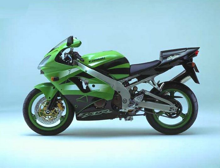 Kawasaki 900 ZX-9R 2002 - Motorcycle specifications, reviews, photos