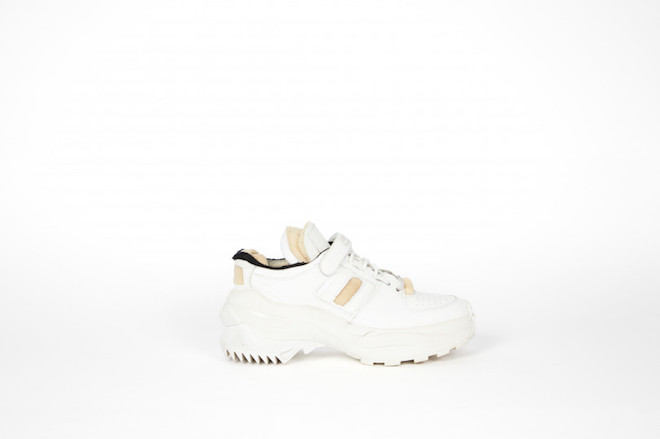 メゾン マルジェラの新アイコンスニーカー「レトロ フィット」、8月22