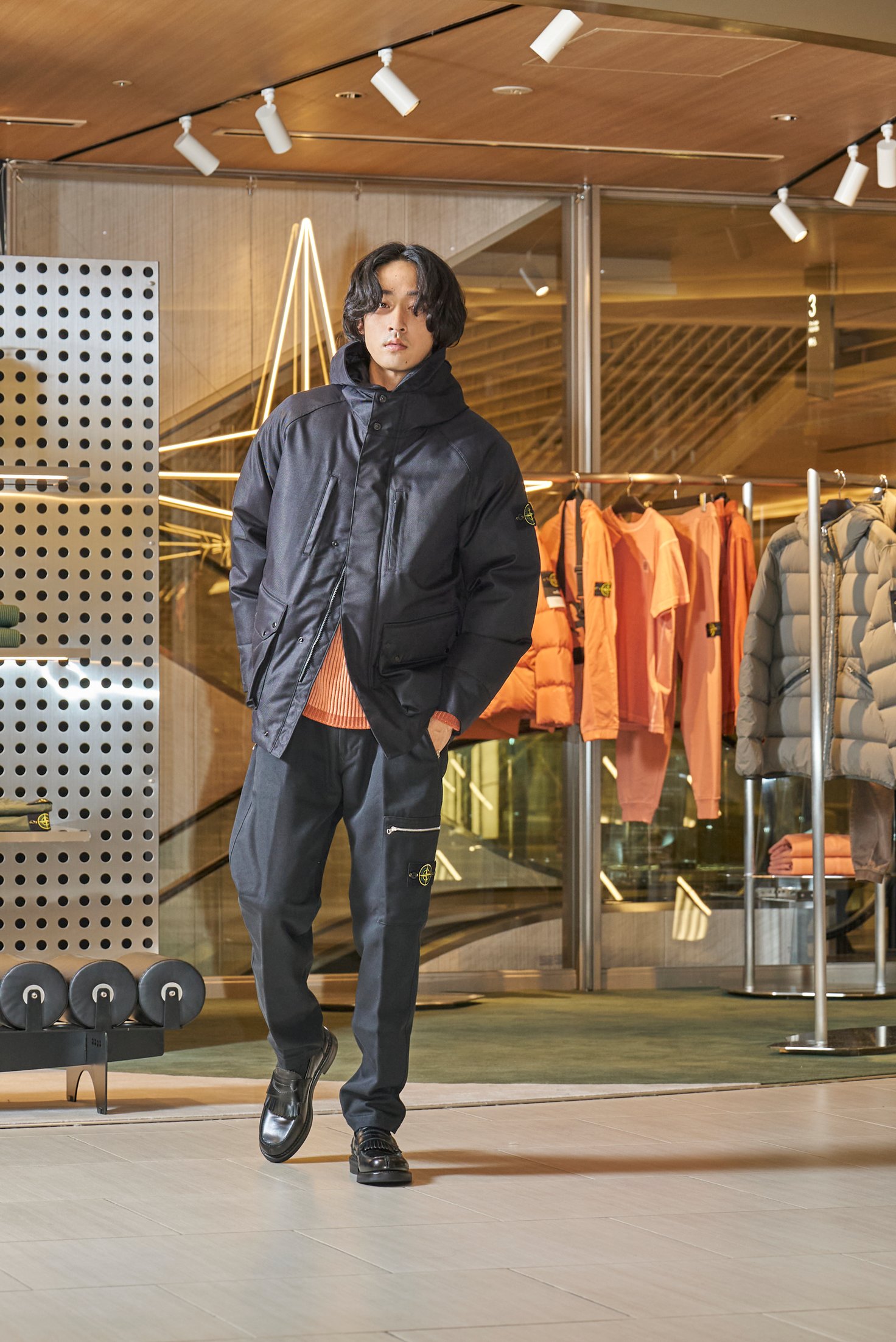 上杉柊平と「ストーンアイランド」 ギンザシックスの限定ショップで