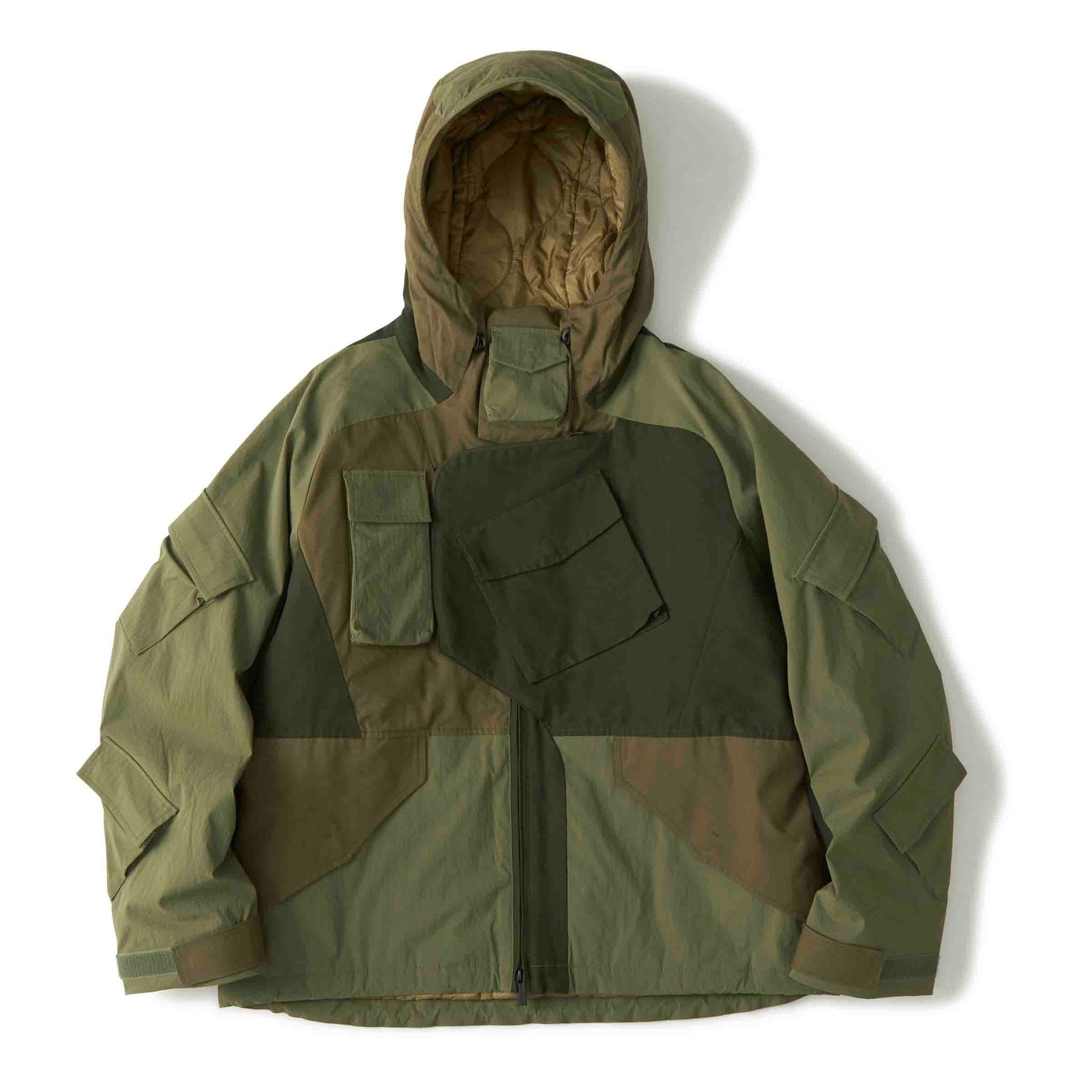 ホワイトマウンテニアリングがネクサスセブンと初コラボ