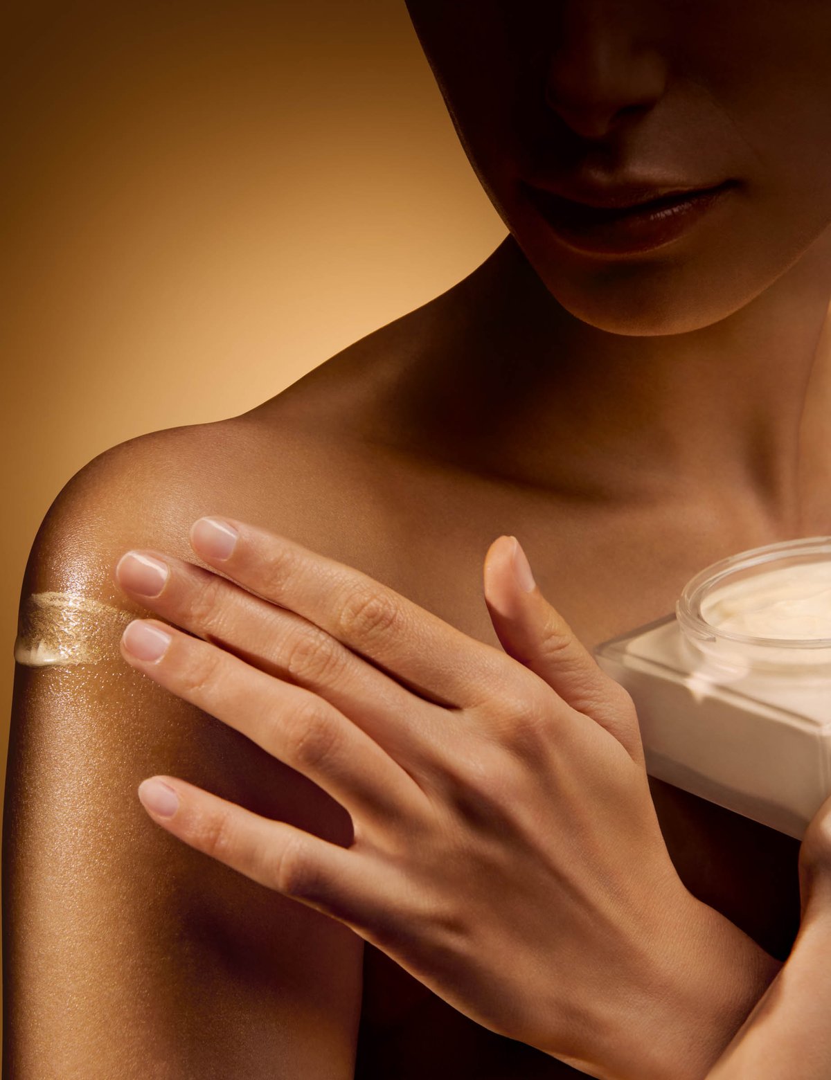 シャネルのフレグランス「ガブリエル シャネル」から特別限定品の