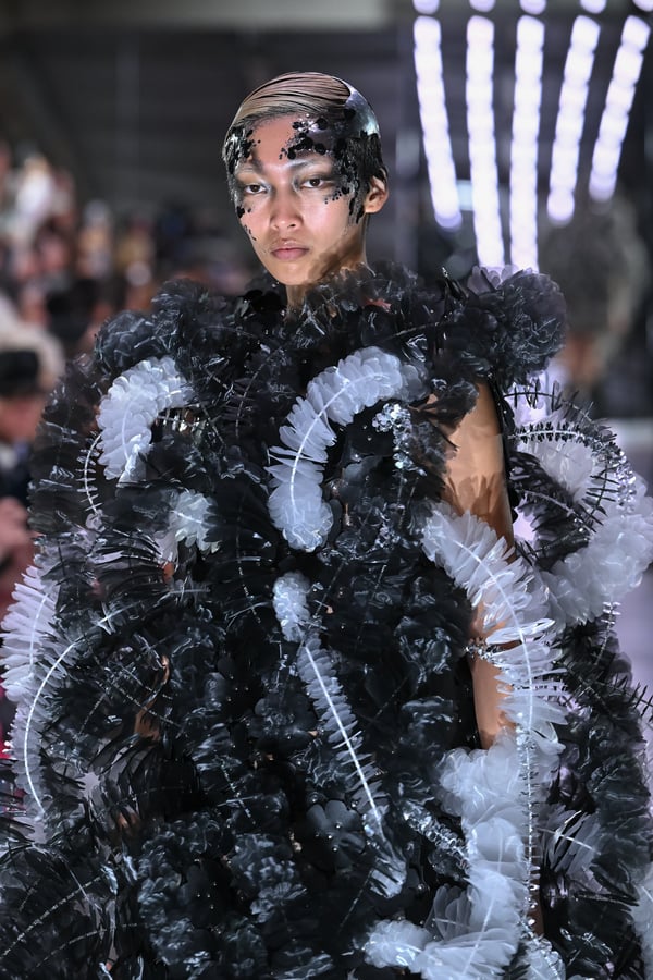 noir kei ninomiya 2024年春夏コレクション | パリ | 画像72枚