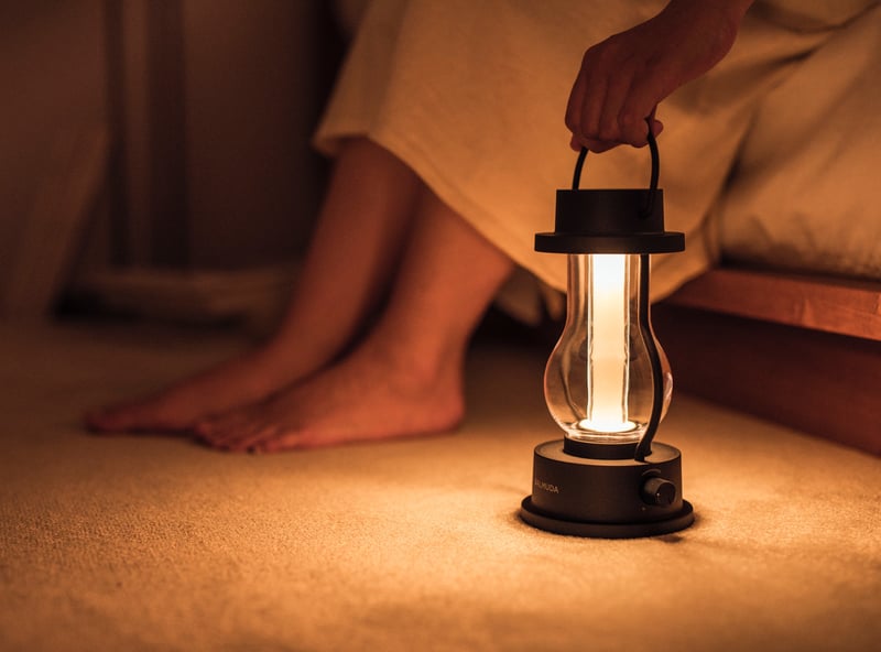 バルミューダ新製品はポータブルLEDランタン、10月に発売