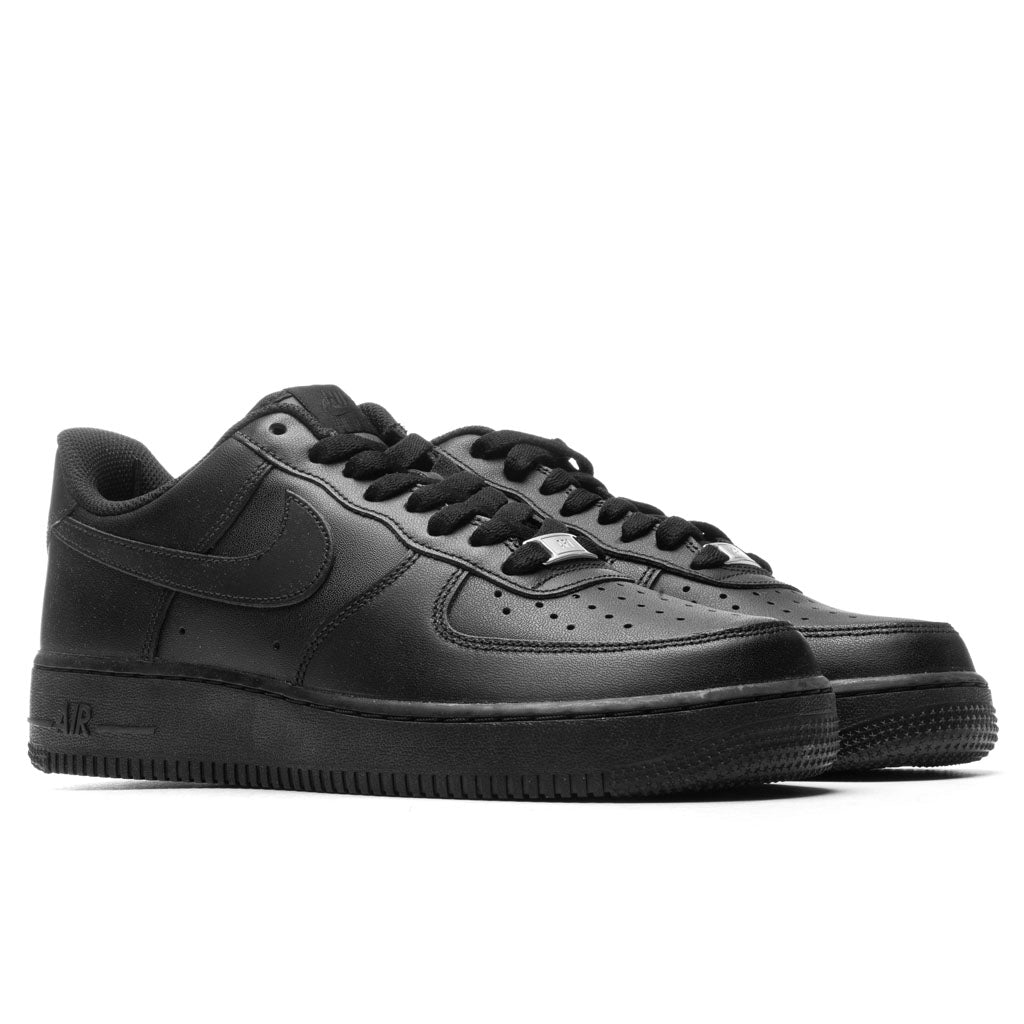 Air Force 1 '07 - Black/Black – Feature