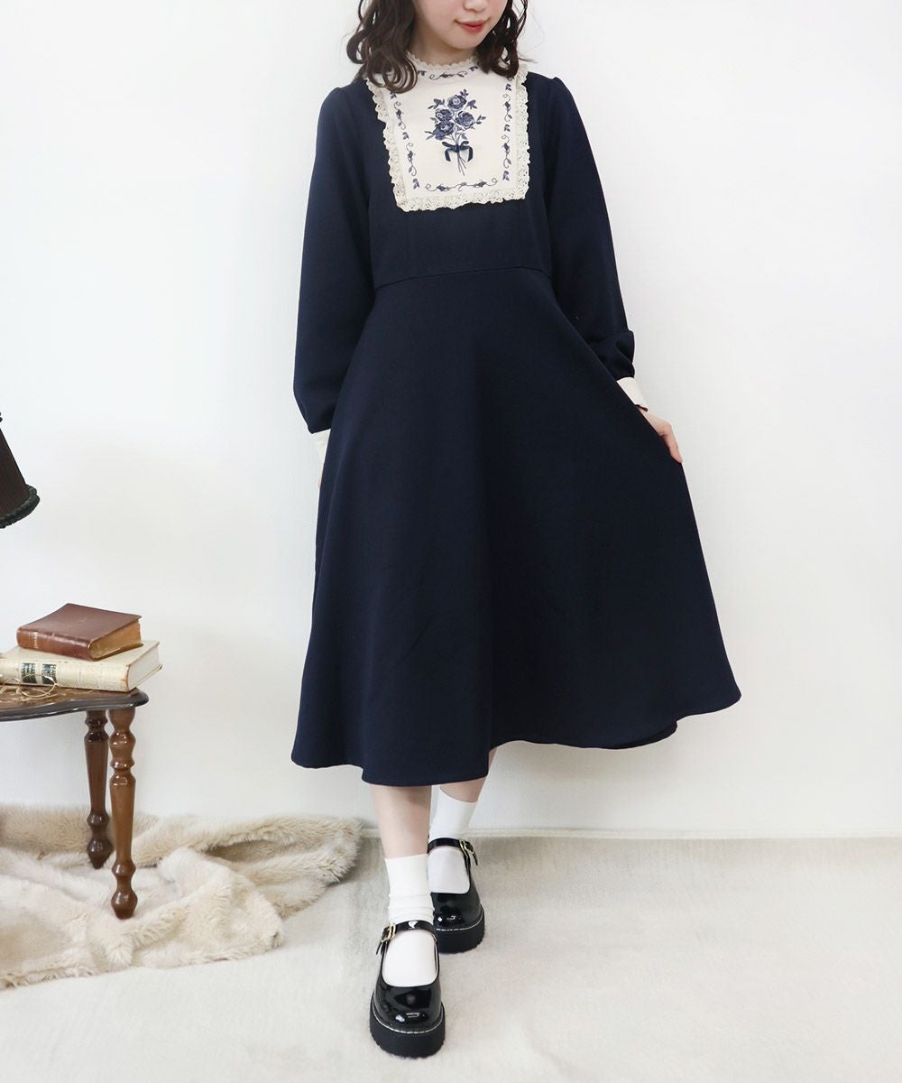 絵画風ヨーク刺繍ワンピース/F i.n.t [39AE02j004] | F i.n.t公式通販