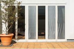 窓の遮熱用品 | SEKISUI Plus+（セキスイプラス）