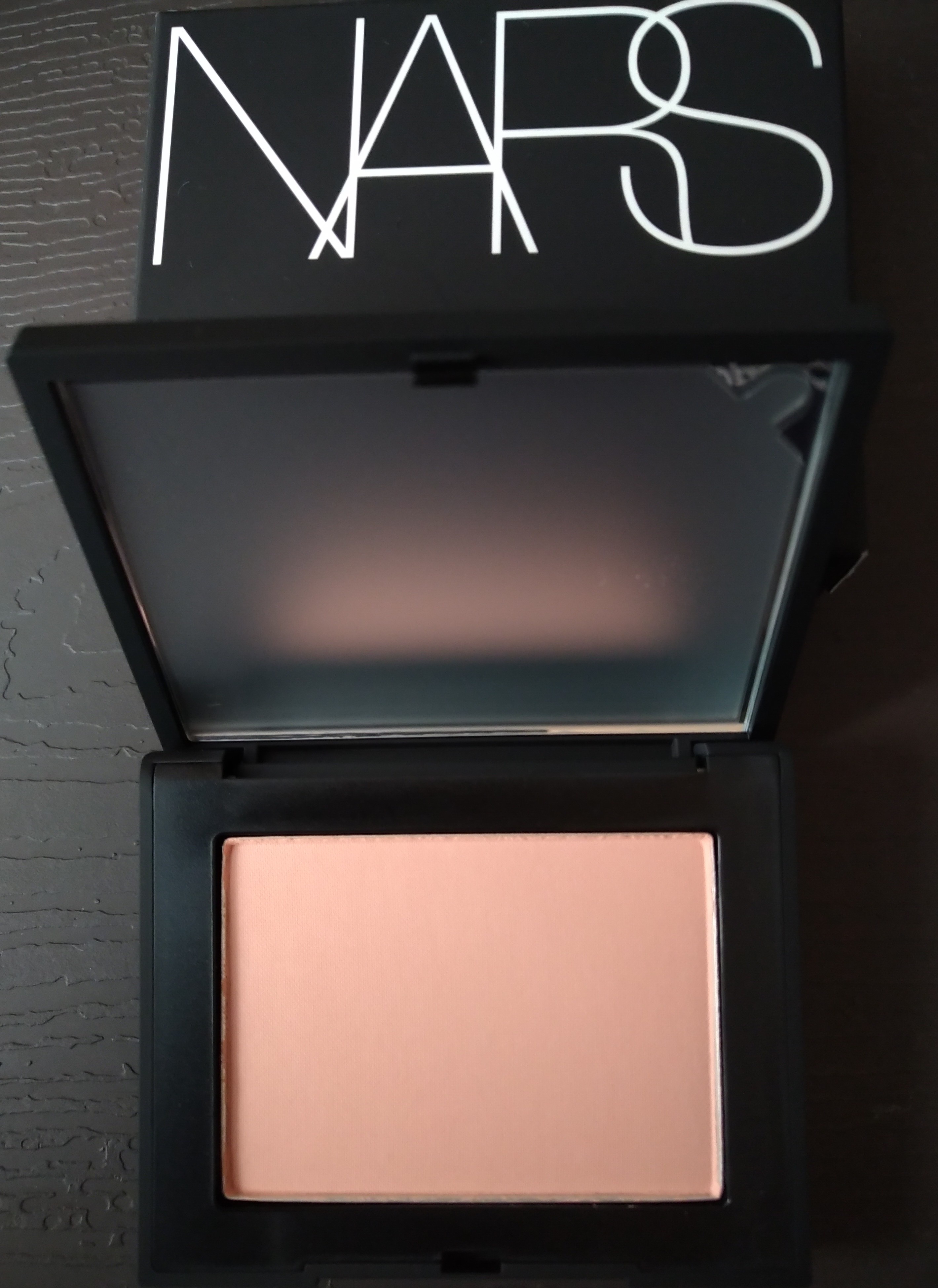 NARS / ブラッシュ N 906 LOVES ME NOTの公式商品情報｜美容・化粧品