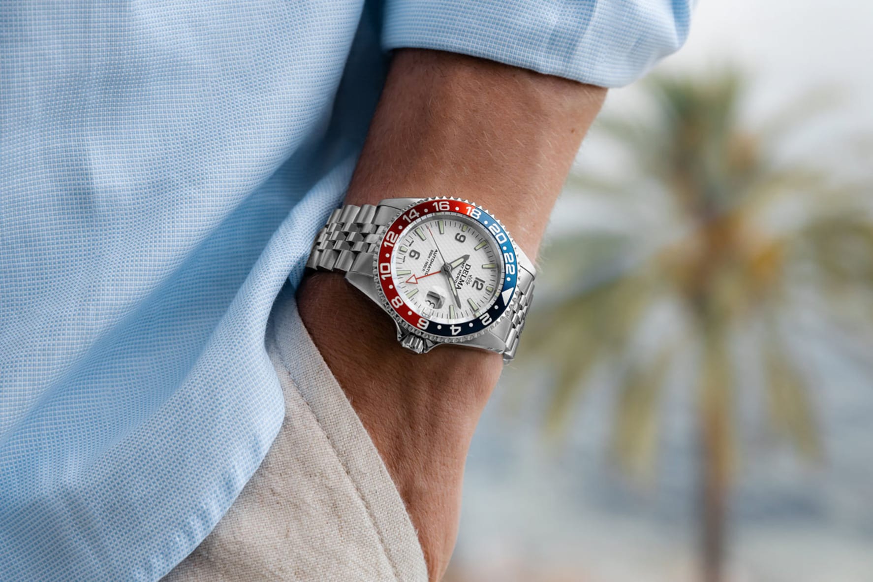 海の男になろう！】ホワイトとブルーの文字盤がダイバーマインドを