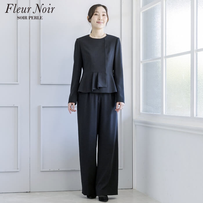 エレガントなパンツスーツ 11号・ブラック｜東京ソワールオンライン