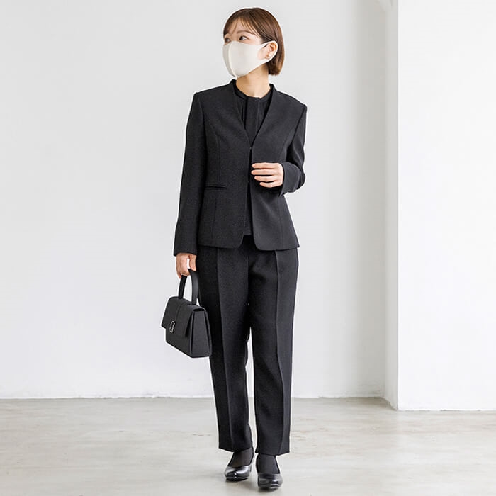 卒業式におすすめのブラックフォーマル｜東京ソワールオンラインストア