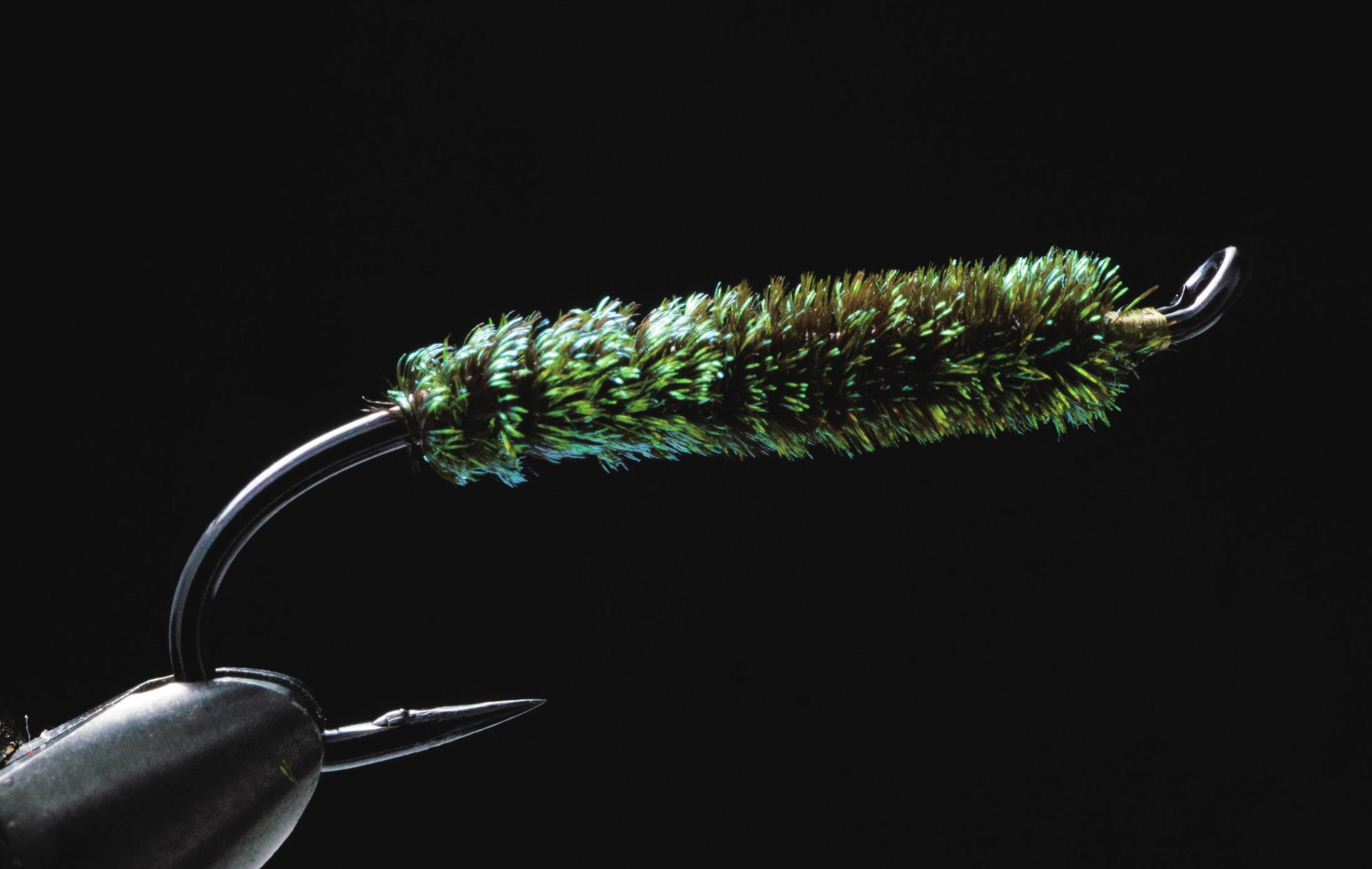 ピーコックハールを密に巻く方法 | ARTICLES | FlyFisher ONLINE