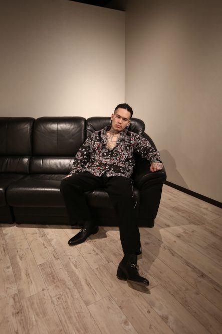 MIYAGI HIDETAKAがSUGATAでPOP UPを開催 | LOOKにはBAD HOPのメンバー