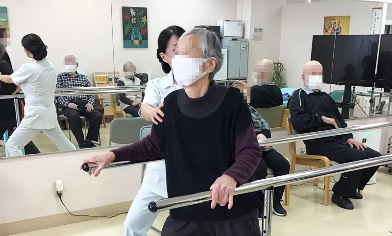 相川店 | 大阪市東淀川区の機能訓練型デイサービス - ふくらはぎ健康法タオ